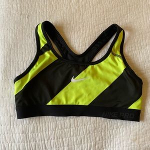 Nike Pro Sports Bra